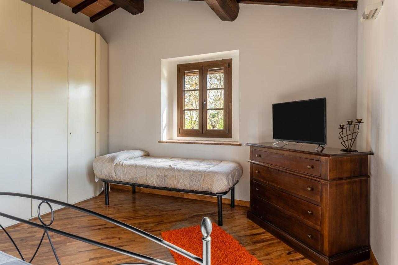 Casa Vecchia Rooms And Parking Gambassi Terme Eksteriør bilde